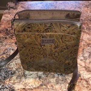 Relic shoulder strap purse